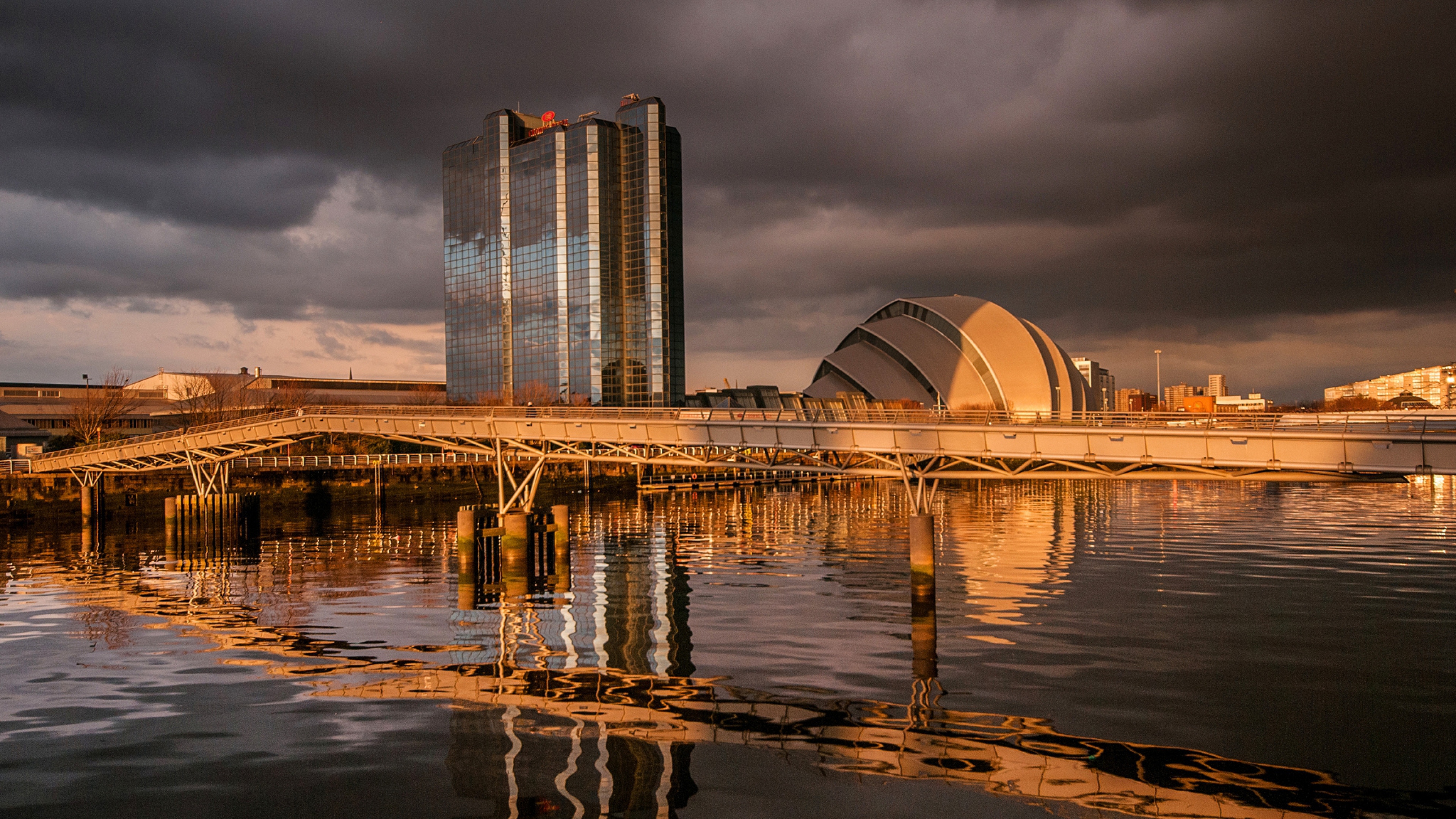 low-cost-taxi-from-glasgow-airport